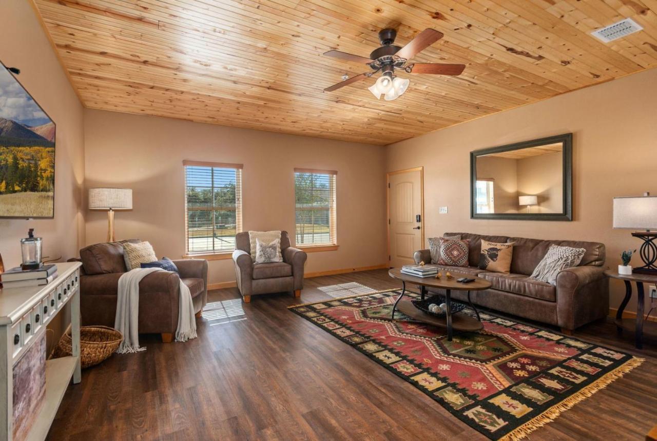 Old Mill Resort ニューブラウンフェルズ エクステリア 写真