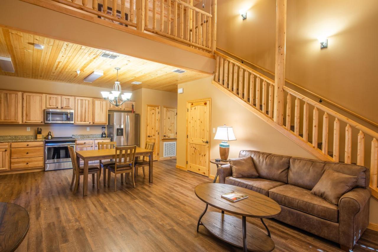 Old Mill Resort ニューブラウンフェルズ エクステリア 写真
